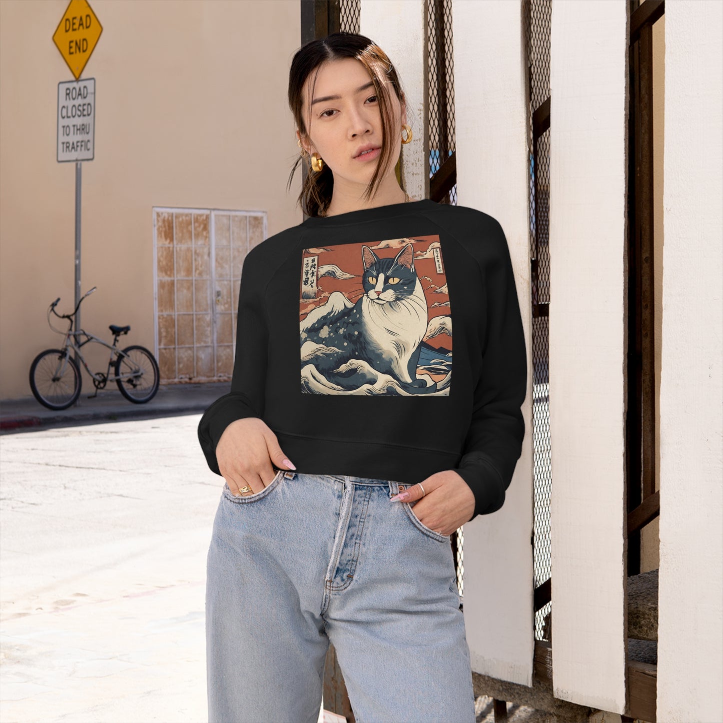 Cat The Great Wave Ukiyo-e art Women's Cropped Fleece Pullover, Funny Cat japanese aesthetic crop sweatshirt, Cute cat Oriental crop sweater