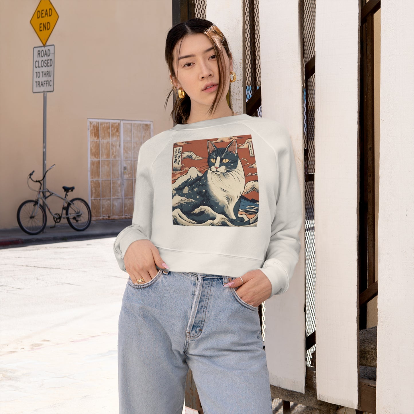 Cat The Great Wave Ukiyo-e art Women's Cropped Fleece Pullover, Funny Cat japanese aesthetic crop sweatshirt, Cute cat Oriental crop sweater